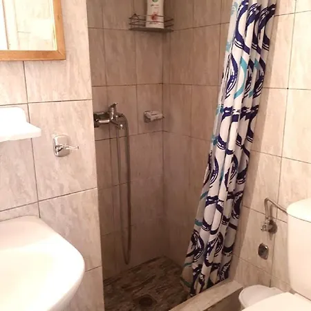 V&j Downtown Apartment *